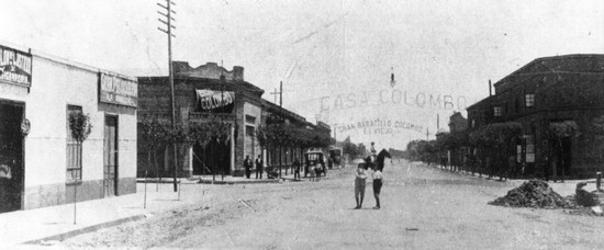 Archivo: 1915 - Calle 20 esq. 17.jpg